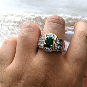 Green emerald ring